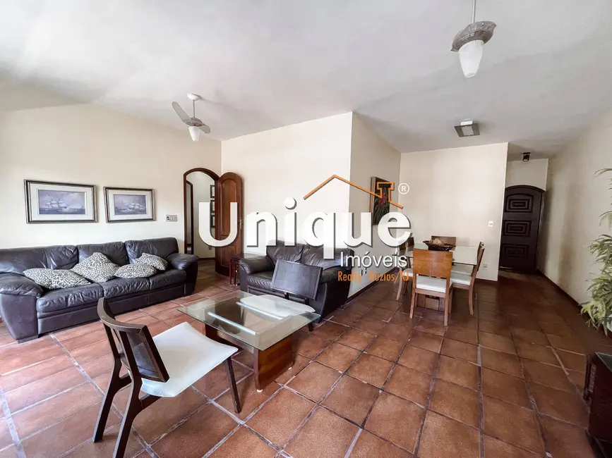 Foto 3 de Apartamento com 3 quartos à venda, 120m2 em Vila Nova, Cabo Frio - RJ