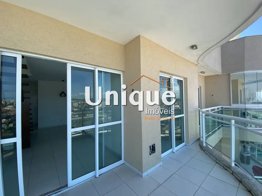 Foto 1 de Apartamento com 3 quartos à venda, 135m2 em Braga, Cabo Frio - RJ