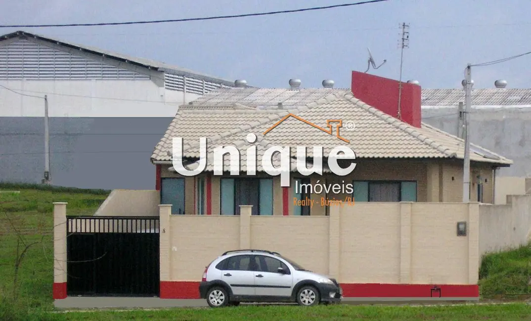 Foto 2 de Casa com 3 quartos à venda, 300m2 em Sao Pedro Da Aldeia - RJ