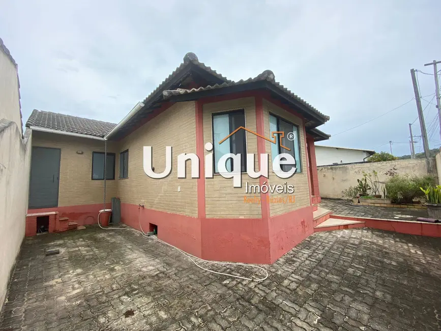 Foto 3 de Casa com 3 quartos à venda, 300m2 em Sao Pedro Da Aldeia - RJ