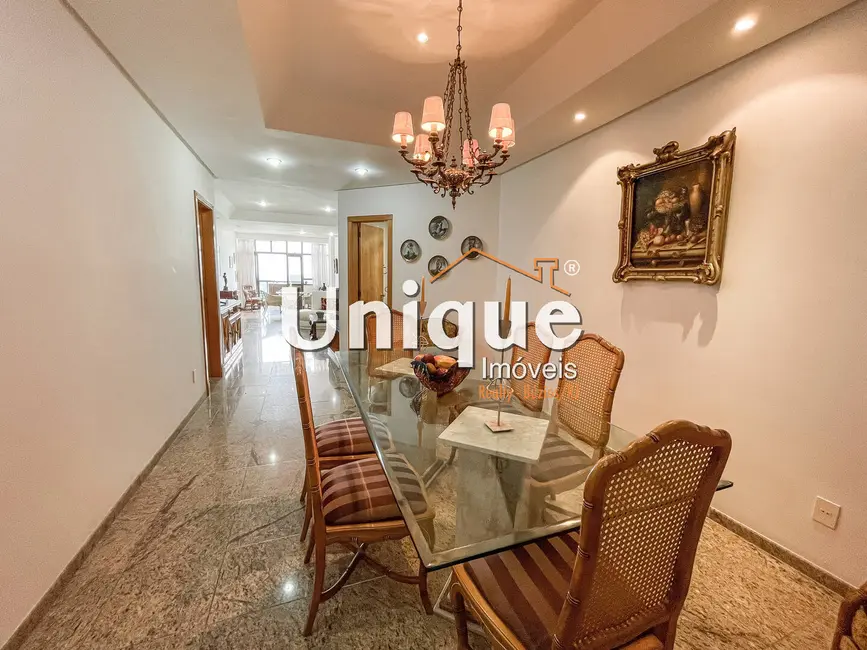 Apartamento com 4 quartos à venda, 250m2 em Centro, Cabo Frio - RJ - imagem 9 Foto 9 de Apartamento com 4 quartos à venda, 250m2 em Centro, Cabo Frio - RJ