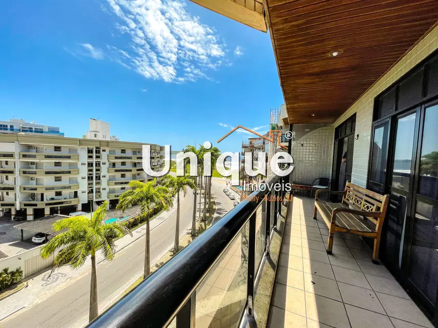 Foto 2 de Apartamento com 3 quartos à venda, 152m2 em Algodoal, Cabo Frio - RJ