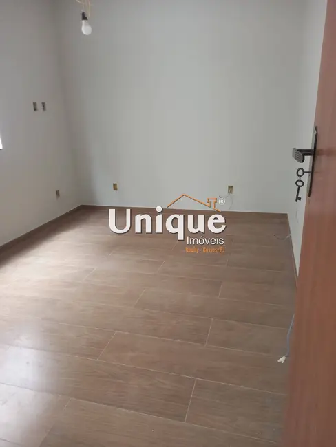 Casa com 4 quartos à venda, 130m2 em Portinho, Cabo Frio - RJ - imagem 3 Foto 3 de Casa com 4 quartos à venda, 130m2 em Portinho, Cabo Frio - RJ