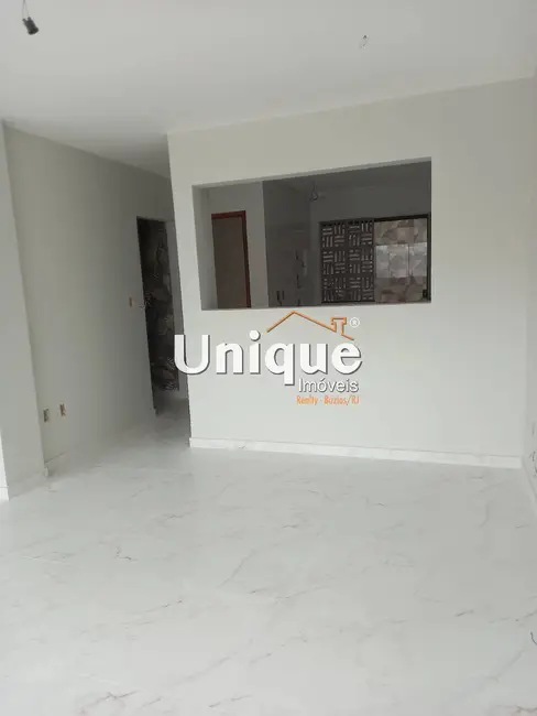 Casa com 4 quartos à venda, 130m2 em Portinho, Cabo Frio - RJ - imagem 9 Foto 9 de Casa com 4 quartos à venda, 130m2 em Portinho, Cabo Frio - RJ