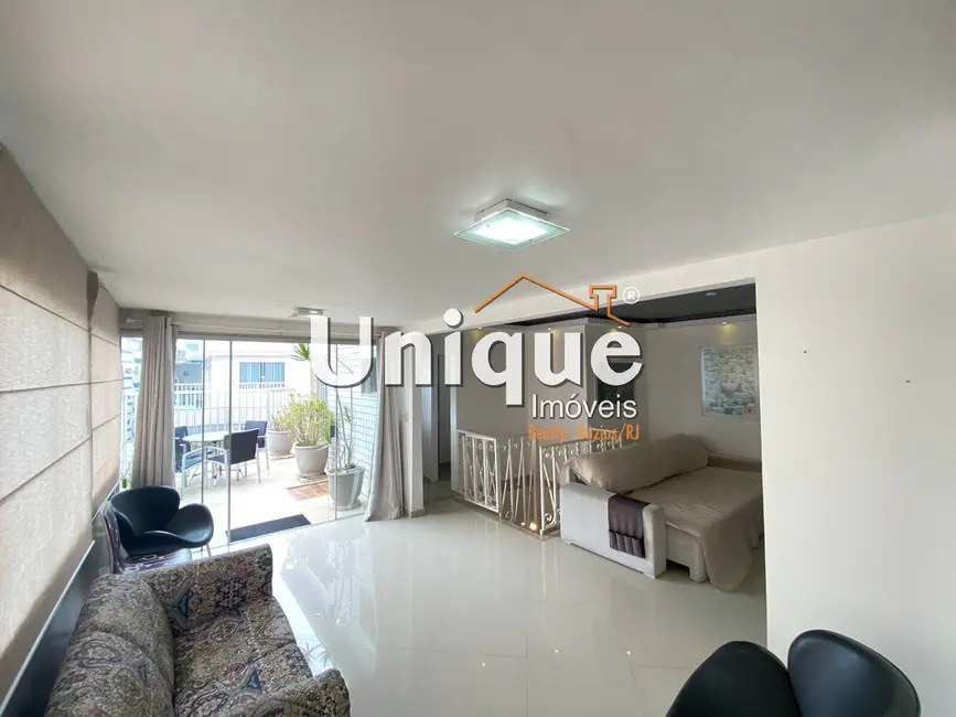 Foto 3 de Casa com 4 quartos à venda, 180m2 em Cabo Frio - RJ