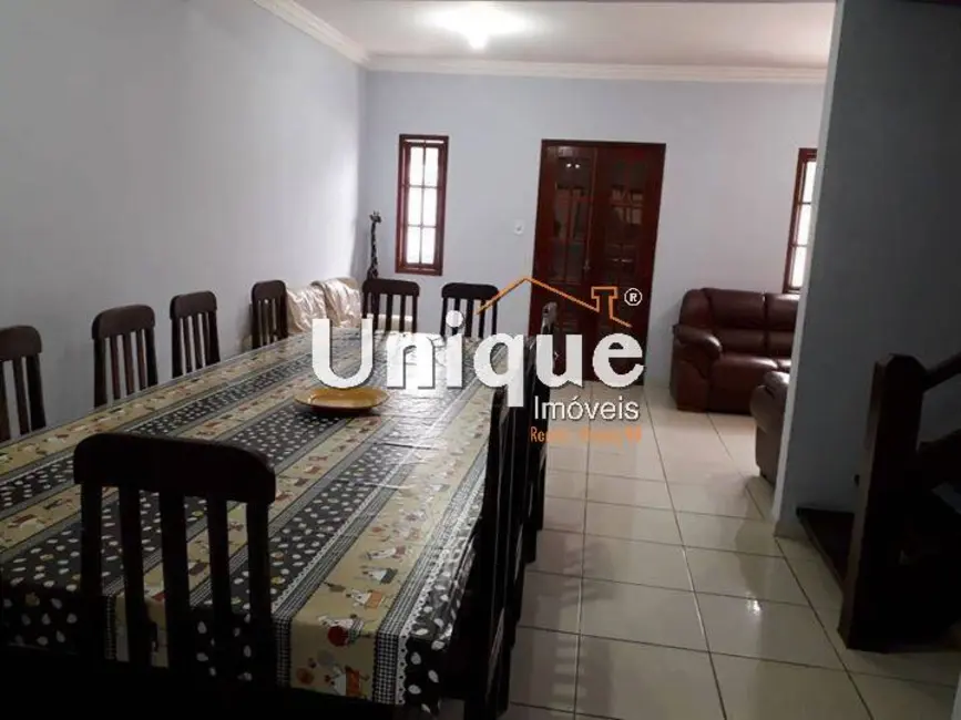 Casa com 5 quartos à venda, 179m2 em Ogiva, Cabo Frio - RJ - imagem 6 Foto 6 de Casa com 5 quartos à venda, 179m2 em Ogiva, Cabo Frio - RJ