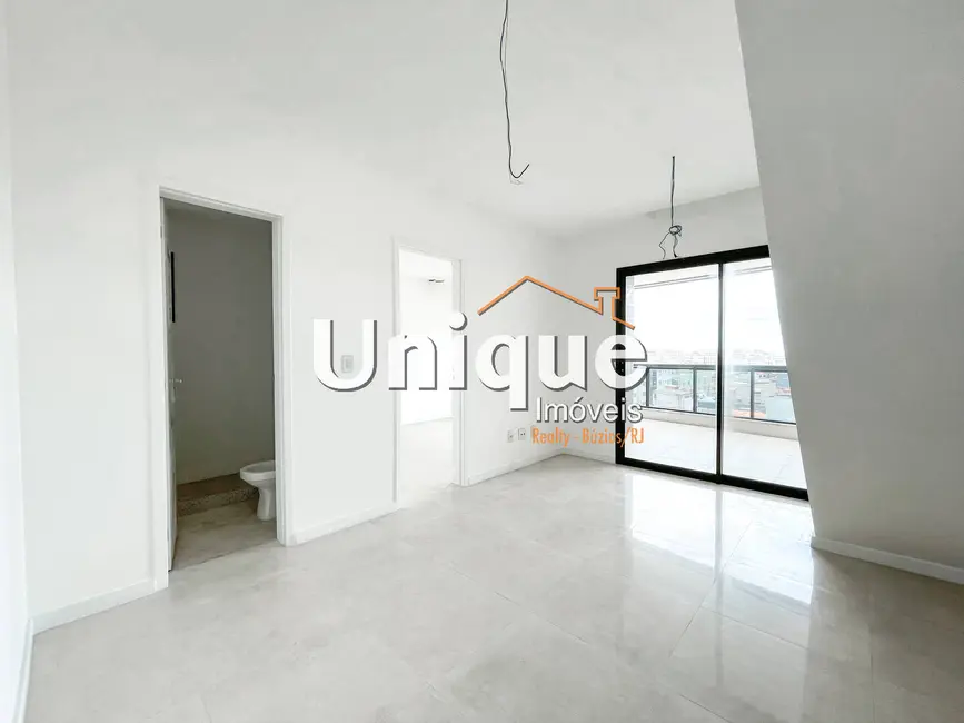 Apartamento com 2 quartos à venda, 127m2 em Centro, Cabo Frio - RJ - imagem 4 Foto 4 de Apartamento com 2 quartos à venda, 127m2 em Centro, Cabo Frio - RJ