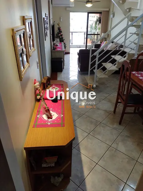 Foto 4 de Cobertura com 3 quartos à venda, 280m2 em Passagem, Cabo Frio - RJ