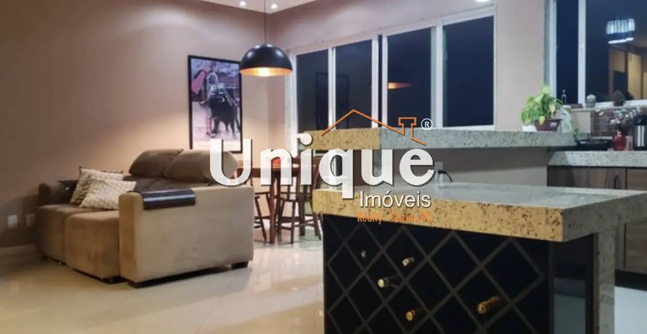 Foto 1 de Apartamento com 4 quartos à venda, 280m2 em Braga, Cabo Frio - RJ