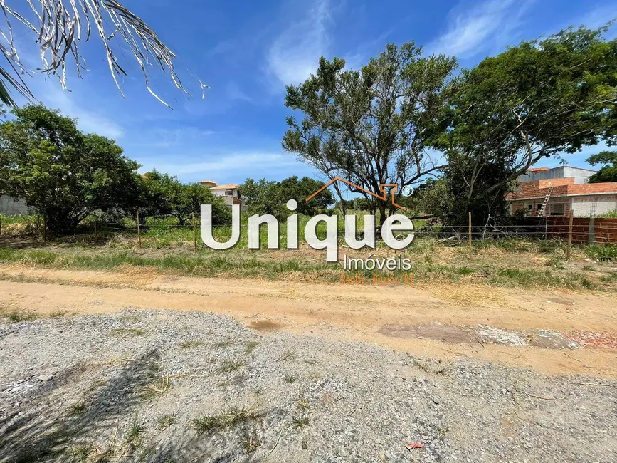 Foto 1 de Terreno / Lote à venda, 602m2 em Cabo Frio - RJ
