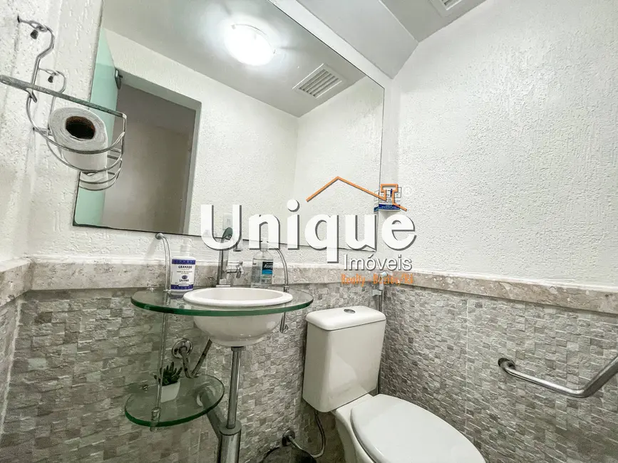 Sala Comercial à venda, 45m2 em Centro, Cabo Frio - RJ - imagem 6 Foto 6 de Sala Comercial à venda, 45m2 em Centro, Cabo Frio - RJ