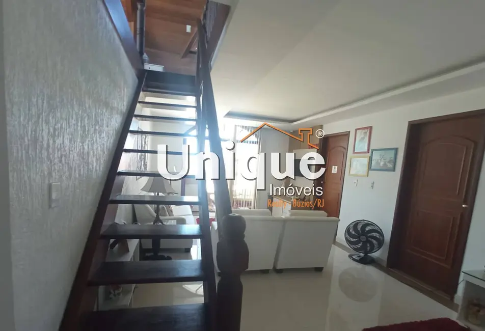 Foto 4 de Casa com 5 quartos à venda, 250m2 em Recanto das Dunas, Cabo Frio - RJ