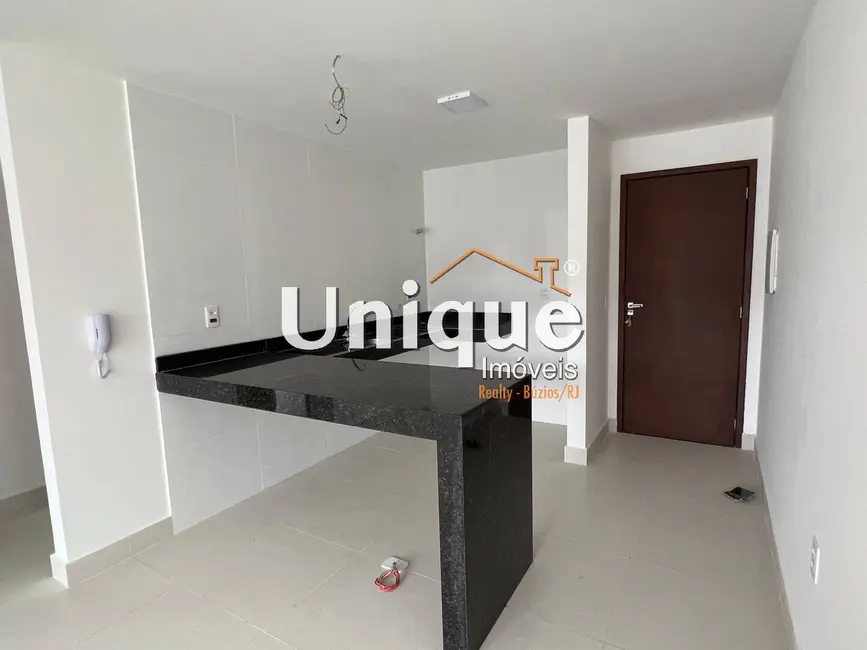 Foto 3 de Apartamento com 2 quartos à venda, 154m2 em Palmeiras, Cabo Frio - RJ