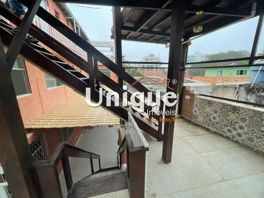 Foto 6 de Casa com 10 quartos à venda, 378m2 em Passagem, Cabo Frio - RJ