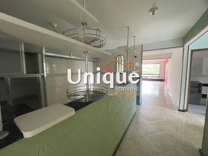 Foto 3 de Casa com 10 quartos à venda, 378m2 em Passagem, Cabo Frio - RJ