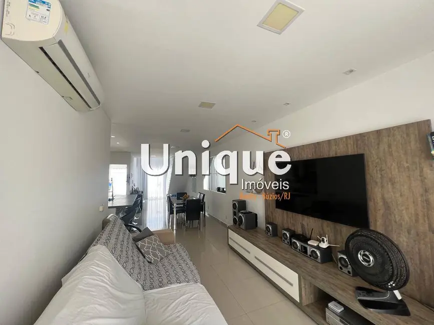 Casa com 3 quartos à venda, 180m2 em Nova São Pedro, Sao Pedro Da Aldeia - RJ - imagem 9 Foto 9 de Casa com 3 quartos à venda, 180m2 em Nova São Pedro, Sao Pedro Da Aldeia - RJ