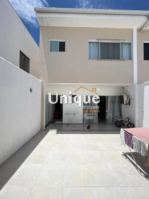 Casa com 3 quartos à venda, 180m2 em Nova São Pedro, Sao Pedro Da Aldeia - RJ - imagem 7 Foto 7 de Casa com 3 quartos à venda, 180m2 em Nova São Pedro, Sao Pedro Da Aldeia - RJ