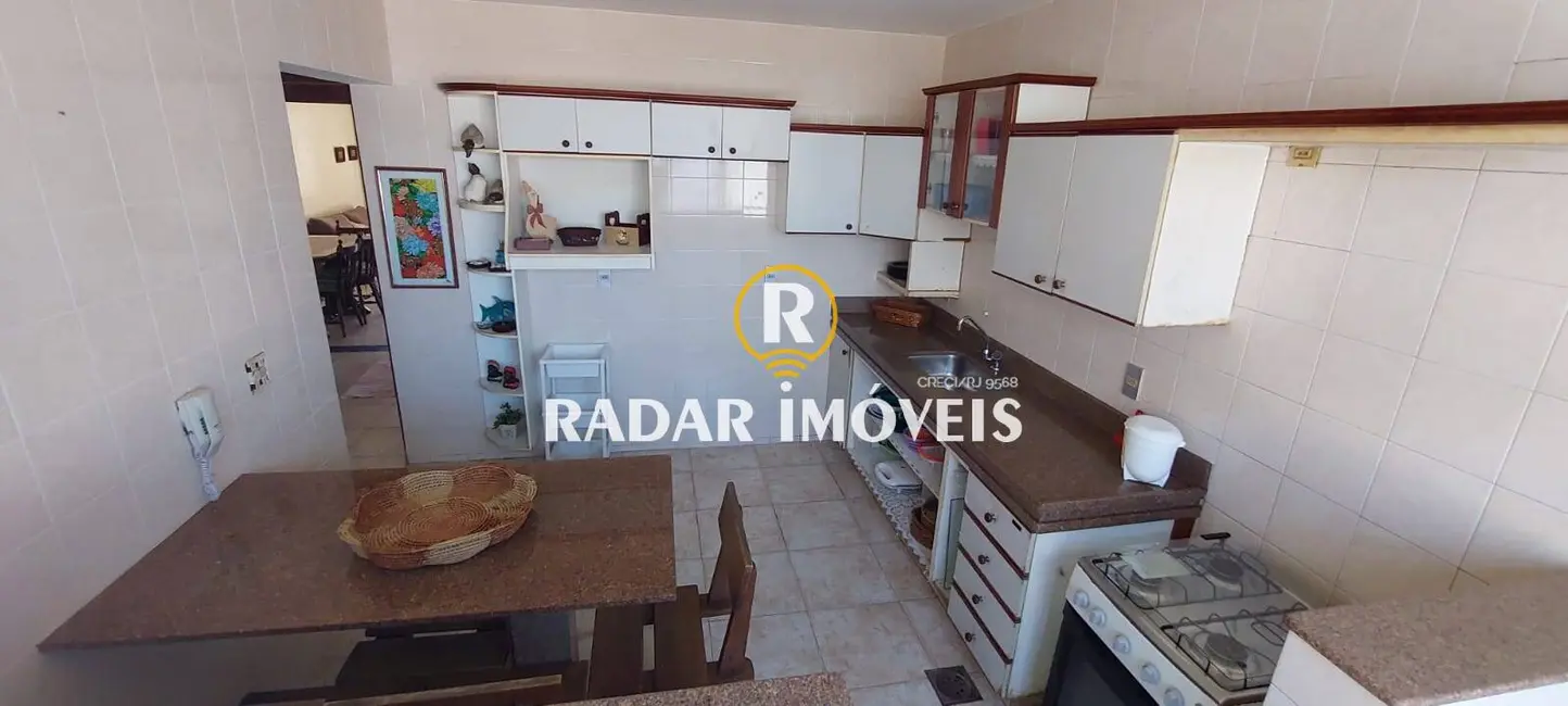 Foto 2 de Apartamento com 3 quartos à venda, 130m2 em Centro, Cabo Frio - RJ