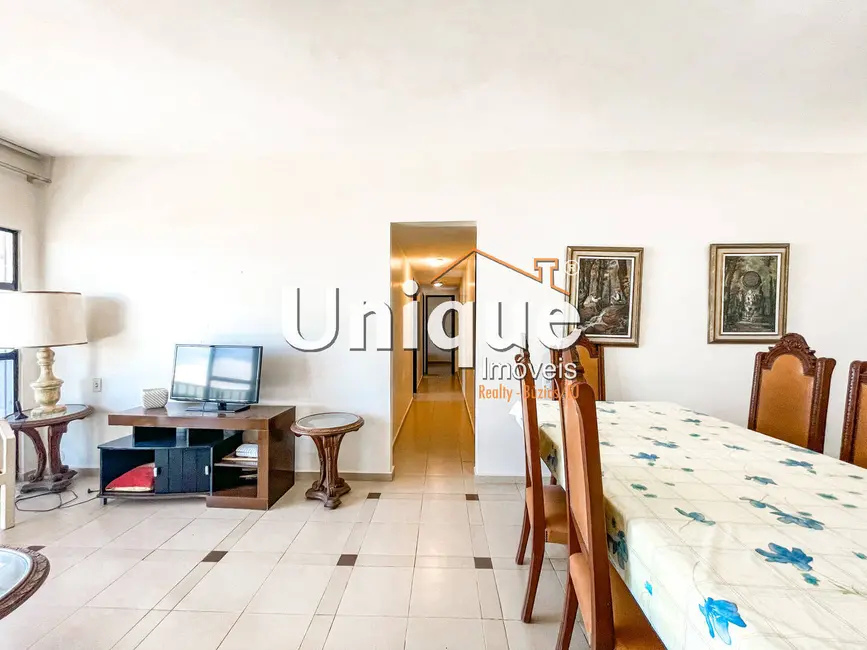 Apartamento com 3 quartos à venda, 160m2 em Vila Nova, Cabo Frio - RJ - imagem 7 Foto 7 de Apartamento com 3 quartos à venda, 160m2 em Vila Nova, Cabo Frio - RJ