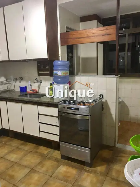 Apartamento com 3 quartos à venda, 160m2 em Centro, Cabo Frio - RJ - imagem 5 Foto 5 de Apartamento com 3 quartos à venda, 160m2 em Centro, Cabo Frio - RJ