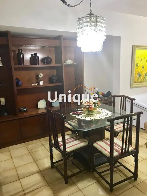 Apartamento com 3 quartos à venda, 160m2 em Centro, Cabo Frio - RJ - imagem 4 Foto 4 de Apartamento com 3 quartos à venda, 160m2 em Centro, Cabo Frio - RJ