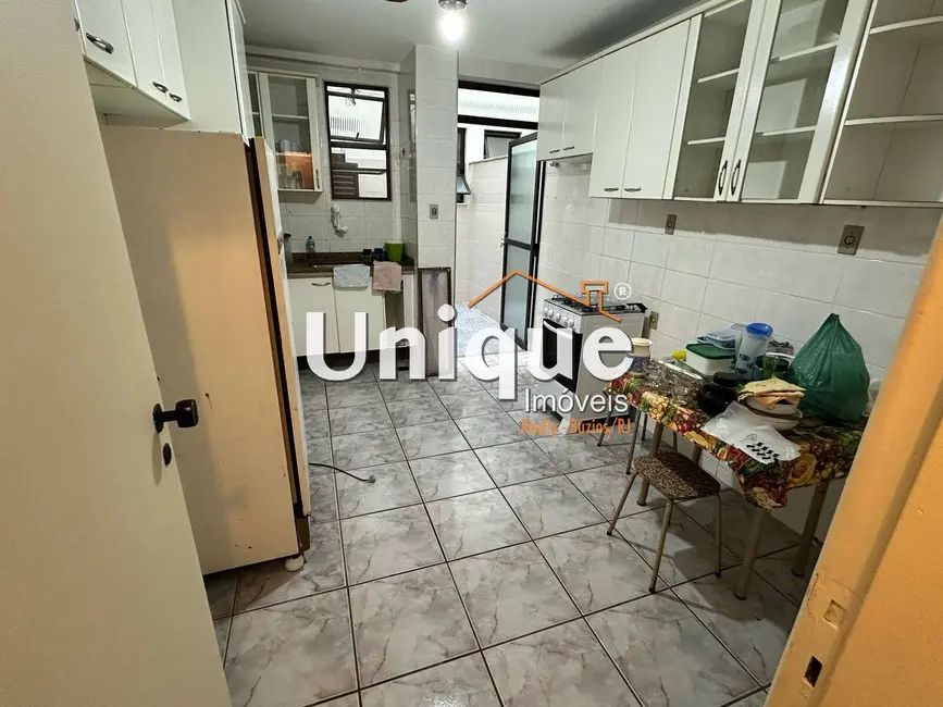 Foto 9 de Apartamento com 3 quartos à venda, 128m2 em Passagem, Cabo Frio - RJ