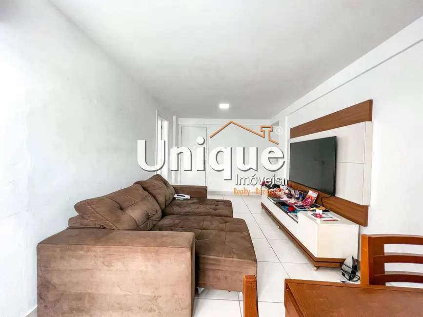 Cobertura com 2 quartos à venda, 90m2 em Braga, Cabo Frio - RJ - imagem 3 Foto 3 de Cobertura com 2 quartos à venda, 90m2 em Braga, Cabo Frio - RJ