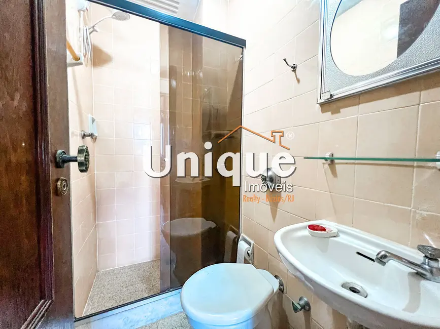 Apartamento com 4 quartos à venda, 160m2 em Centro, Cabo Frio - RJ - imagem 4 Foto 4 de Apartamento com 4 quartos à venda, 160m2 em Centro, Cabo Frio - RJ