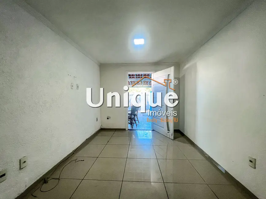 Casa com 2 quartos à venda, 160m2 em Palmeiras, Cabo Frio - RJ - imagem 5 Foto 5 de Casa com 2 quartos à venda, 160m2 em Palmeiras, Cabo Frio - RJ