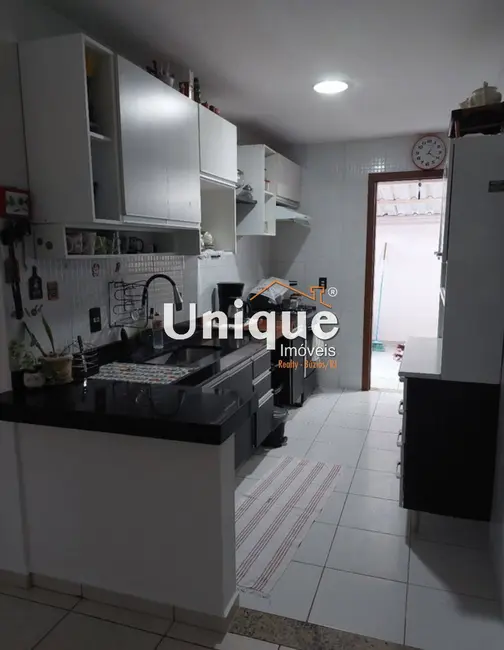 Foto 2 de Apartamento com 2 quartos à venda, 100m2 em Palmeiras, Cabo Frio - RJ