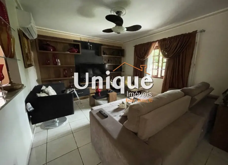 Foto 2 de Casa com 4 quartos à venda, 432m2 em Bela Vista, Sao Pedro Da Aldeia - RJ