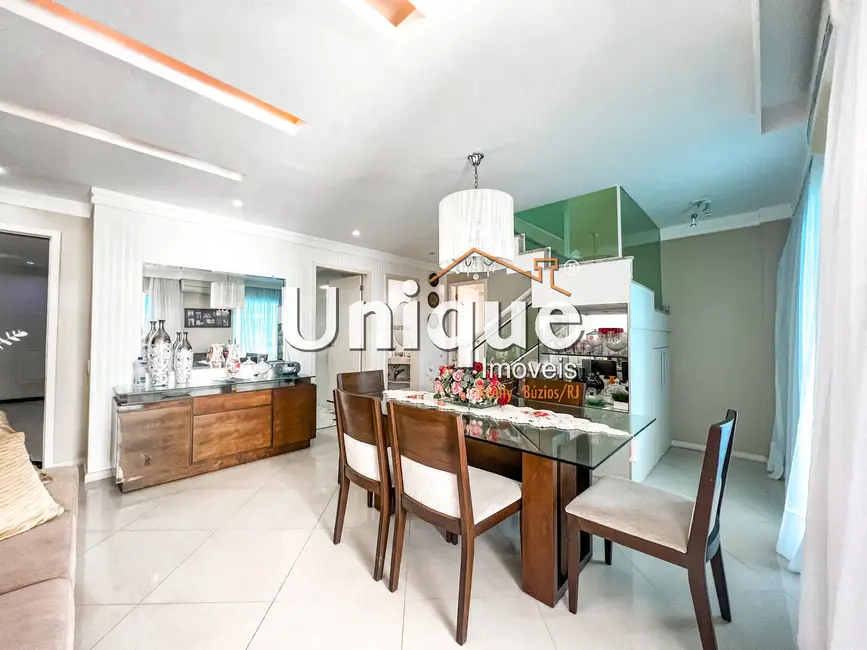 Apartamento com 3 quartos à venda, 170m2 em Centro, Cabo Frio - RJ - imagem 3 Foto 3 de Apartamento com 3 quartos à venda, 170m2 em Centro, Cabo Frio - RJ