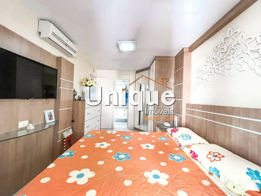 Apartamento com 3 quartos à venda, 170m2 em Centro, Cabo Frio - RJ - imagem 5 Foto 5 de Apartamento com 3 quartos à venda, 170m2 em Centro, Cabo Frio - RJ