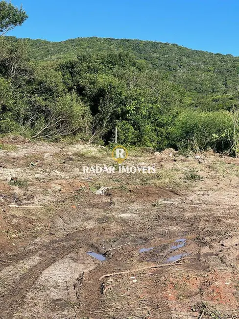 Foto 2 de Terreno / Lote à venda, 598m2 em Peró, Cabo Frio - RJ