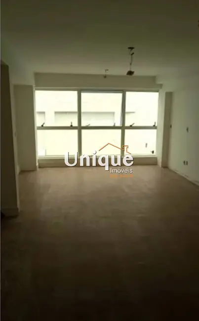 Sala Comercial à venda, 36m2 em Centro, Cabo Frio - RJ - imagem 3 Foto 3 de Sala Comercial à venda, 36m2 em Centro, Cabo Frio - RJ