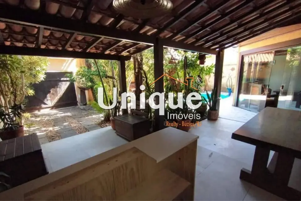 Foto 8 de Casa com 5 quartos à venda, 200m2 em Arraial Do Cabo - RJ