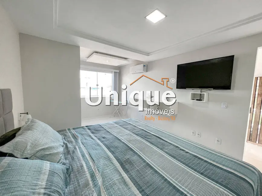 Casa com 3 quartos à venda, 211m2 em Nova São Pedro, Sao Pedro Da Aldeia - RJ - imagem 4 Foto 4 de Casa com 3 quartos à venda, 211m2 em Nova São Pedro, Sao Pedro Da Aldeia - RJ