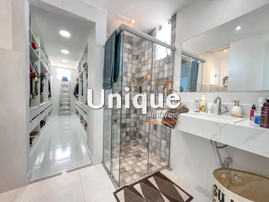 Casa com 3 quartos à venda, 211m2 em Nova São Pedro, Sao Pedro Da Aldeia - RJ - imagem 3 Foto 3 de Casa com 3 quartos à venda, 211m2 em Nova São Pedro, Sao Pedro Da Aldeia - RJ