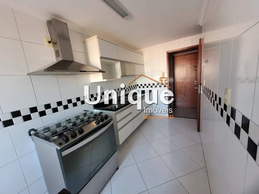 Foto 4 de Apartamento com 3 quartos à venda, 100m2 em Braga, Cabo Frio - RJ