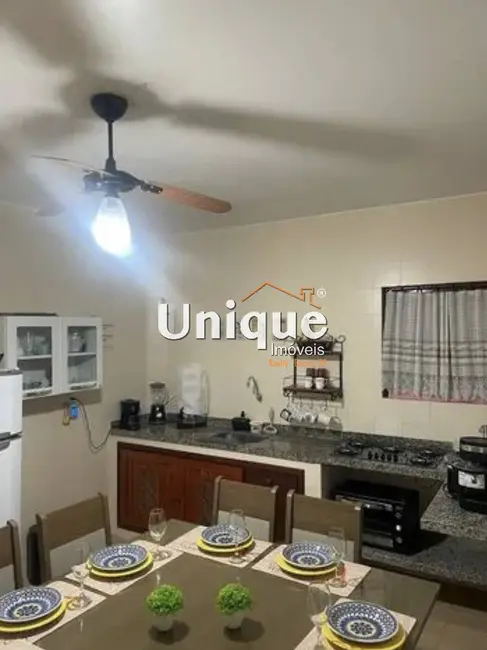 Foto 9 de Apartamento com 2 quartos à venda, 94m2 em Balneário São Pedro, Sao Pedro Da Aldeia - RJ