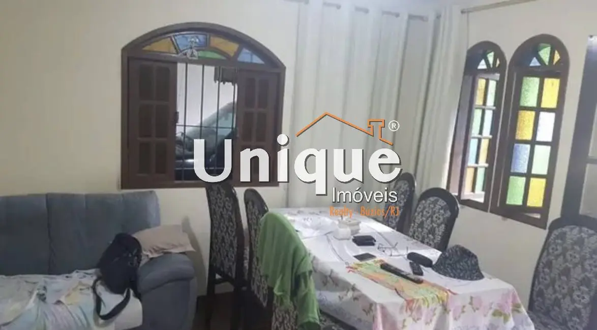 Foto 4 de Casa com 3 quartos à venda, 180m2 em Parque Burle, Cabo Frio - RJ