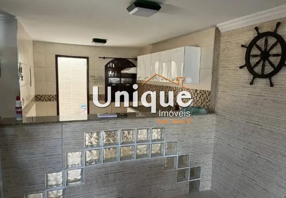 Foto 8 de Casa com 4 quartos à venda em Vila Blanche, Cabo Frio - RJ