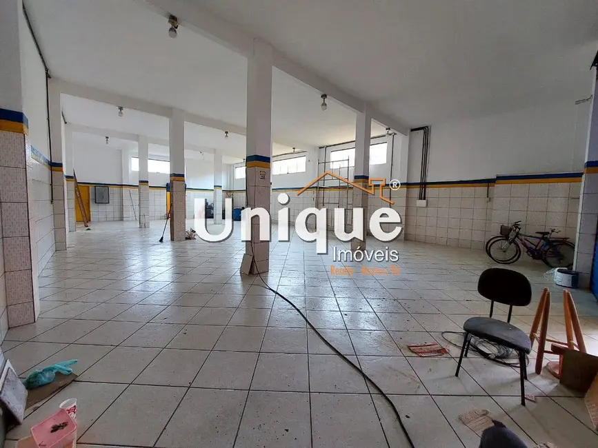 Casa com 3 quartos à venda, 700m2 em Porto da Aldeia, Sao Pedro Da Aldeia - RJ - imagem 7 Foto 7 de Casa com 3 quartos à venda, 700m2 em Porto da Aldeia, Sao Pedro Da Aldeia - RJ