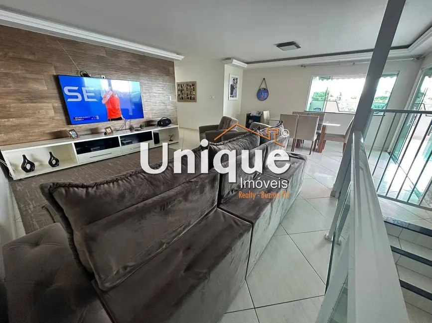 Casa com 3 quartos à venda, 700m2 em Porto da Aldeia, Sao Pedro Da Aldeia - RJ - imagem 9 Foto 9 de Casa com 3 quartos à venda, 700m2 em Porto da Aldeia, Sao Pedro Da Aldeia - RJ