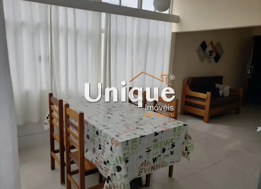 Foto 3 de Apartamento com 3 quartos à venda, 130m2 em Centro, Cabo Frio - RJ