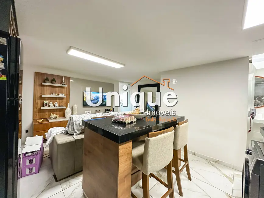 Loja à venda, 110m2 em Algodoal, Cabo Frio - RJ - imagem 6 Foto 6 de Loja à venda, 110m2 em Algodoal, Cabo Frio - RJ