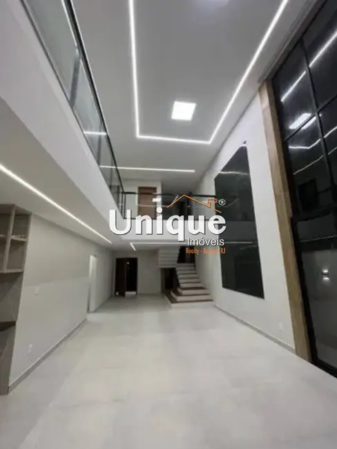 Casa com 4 quartos à venda, 325m2 em Nova São Pedro, Sao Pedro Da Aldeia - RJ - imagem 3 Foto 3 de Casa com 4 quartos à venda, 325m2 em Nova São Pedro, Sao Pedro Da Aldeia - RJ