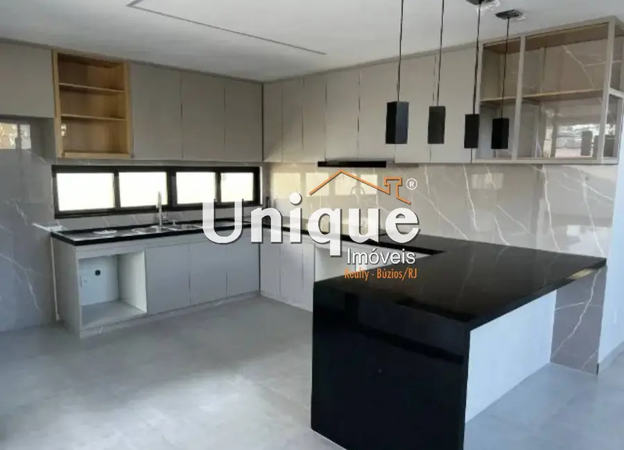 Casa com 4 quartos à venda, 325m2 em Nova São Pedro, Sao Pedro Da Aldeia - RJ - imagem 5 Foto 5 de Casa com 4 quartos à venda, 325m2 em Nova São Pedro, Sao Pedro Da Aldeia - RJ