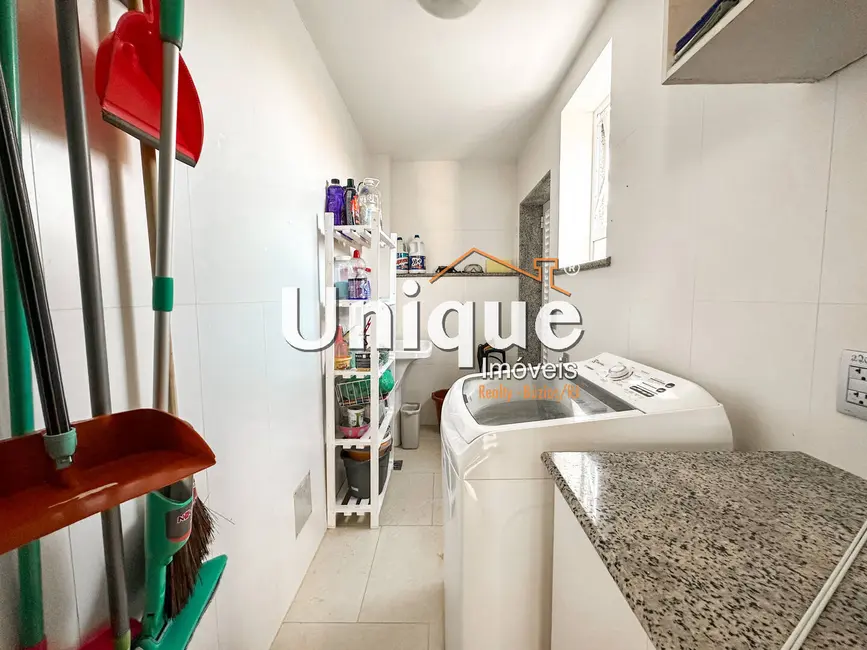 Casa com 5 quartos à venda, 400m2 em Cabo Frio - RJ - imagem 8 Foto 8 de Casa com 5 quartos à venda, 400m2 em Cabo Frio - RJ