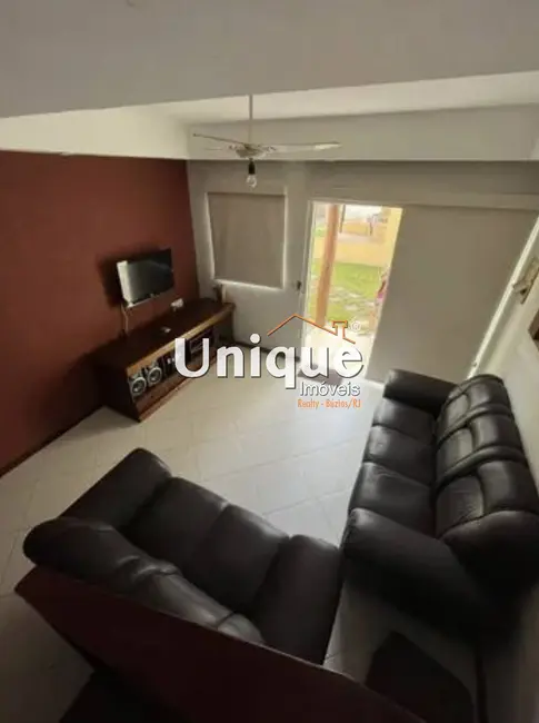 Casa com 2 quartos à venda em Peró, Cabo Frio - RJ - imagem 3 Foto 3 de Casa com 2 quartos à venda em Peró, Cabo Frio - RJ